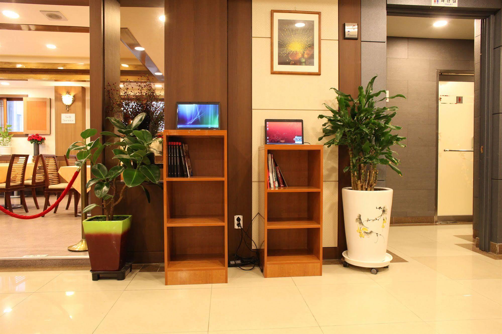 Hill House Seoul Myeongdong Hotel Kültér fotó